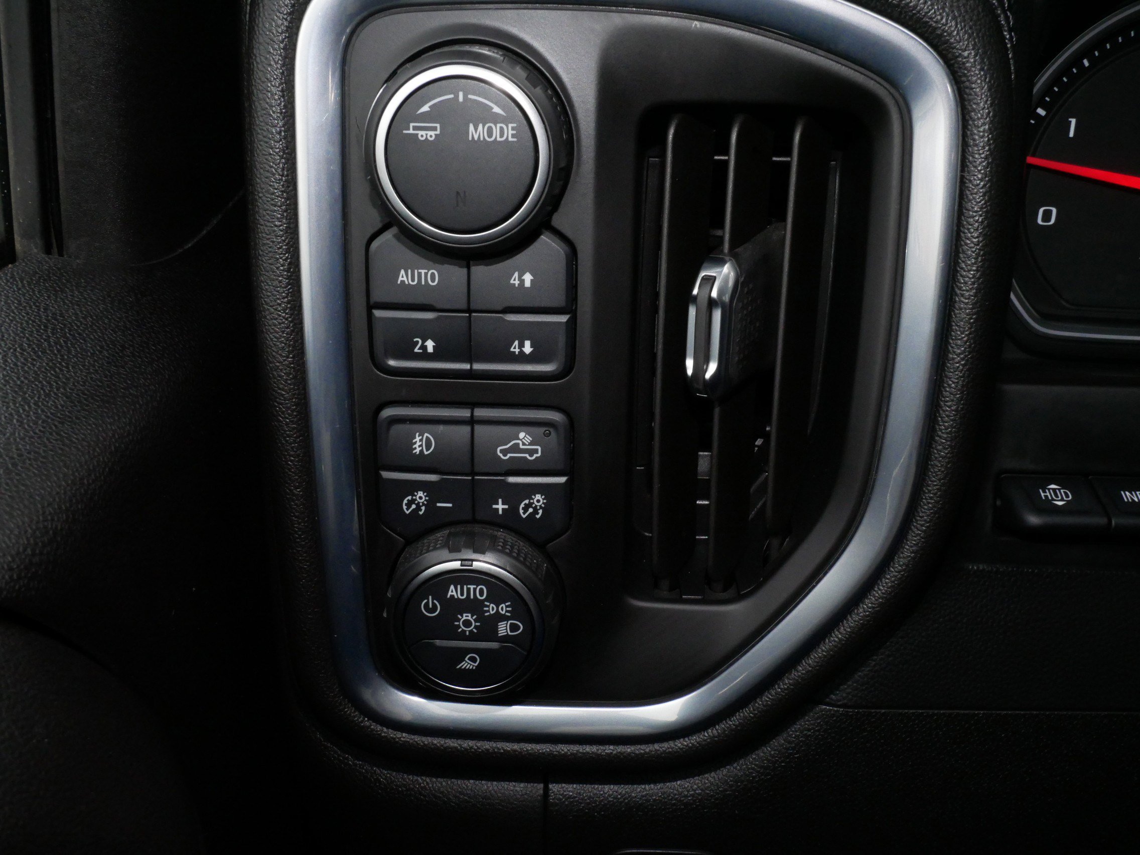 Used 2021 Chevrolet Silverado 3500 LTZ w/ LTZ Premium Package AWD/4WD image 27