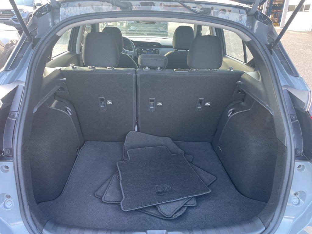 Used 2024 Nissan Kicks SV FWD image 19