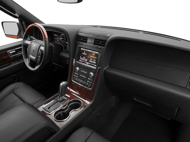 Used 2016 Lincoln Navigator Select RWD image 15
