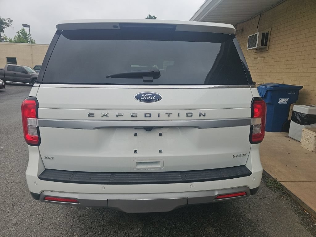 Used 2022 Ford Expedition Max XLT AWD/4WD image 4