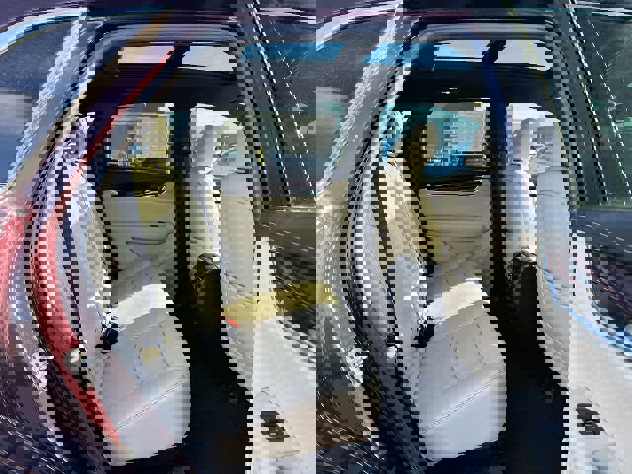 Used 2017 Cadillac XT5 Luxury w/ Driver Awareness Package image 26