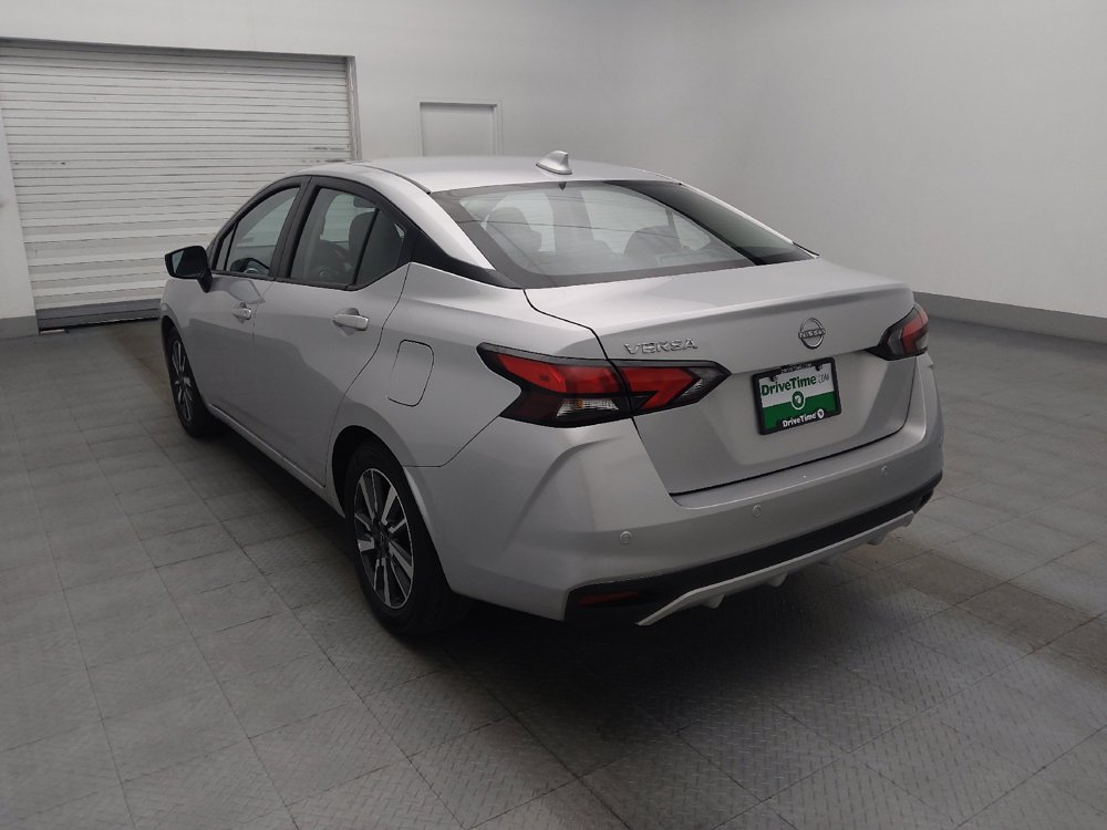 Used 2025 Nissan Versa SV FWD image 5