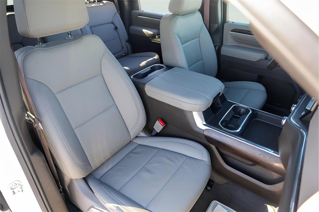 Used 2025 GMC Sierra 3500 SLT w/ Texas SLT Premium Package image 34