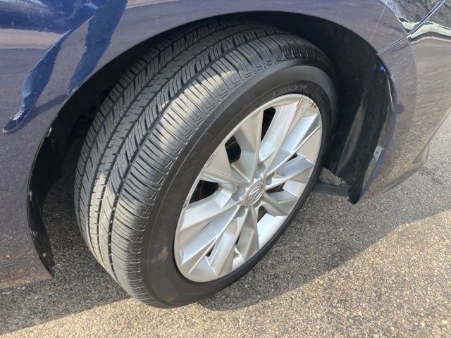 Used 2013 Lexus ES 300h w/ Luxury Pkg image 35