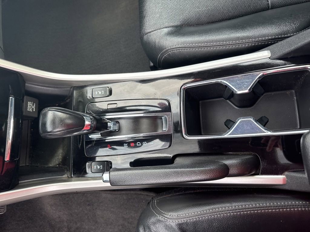 Used 2017 Honda Accord EX-L image 19