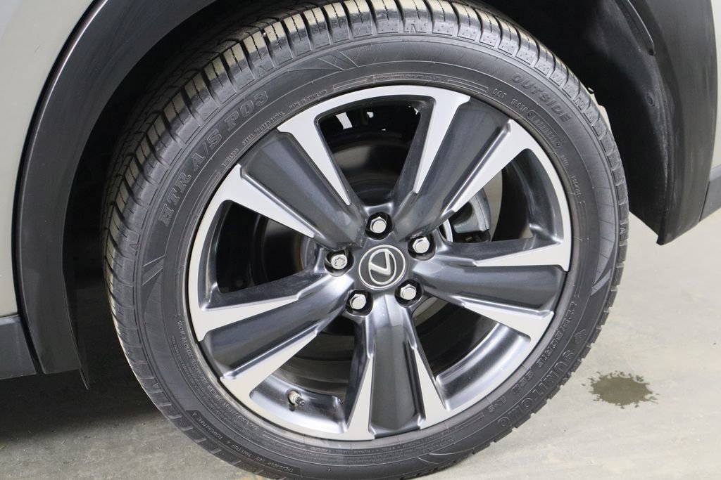 Used 2021 Lexus UX 200 w/ Accessory Package (Z1) image 39