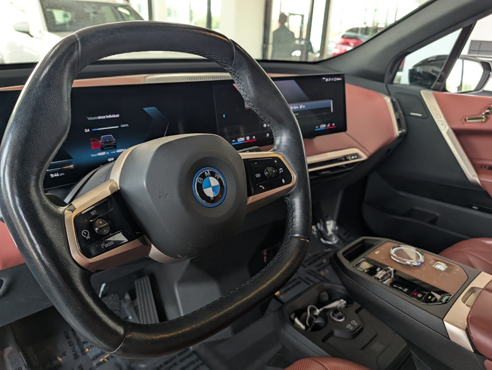 Certified 2024 BMW iX xDrive50 w/ Premium Package AWD/4WD image 18