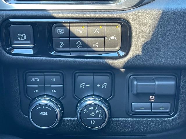 New 2026 GMC Yukon XL Denali w/ Advanced Technology Package image 16