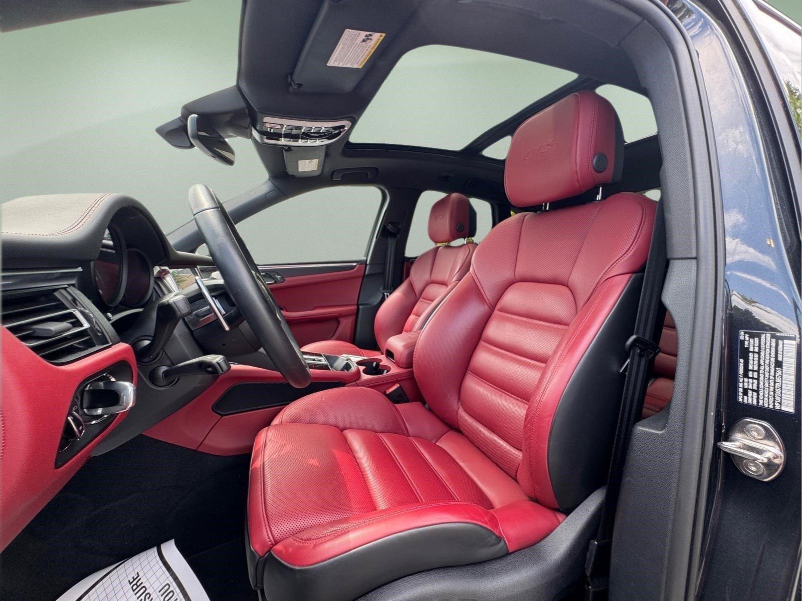 Used 2024 Porsche Macan GTS AWD/4WD image 21