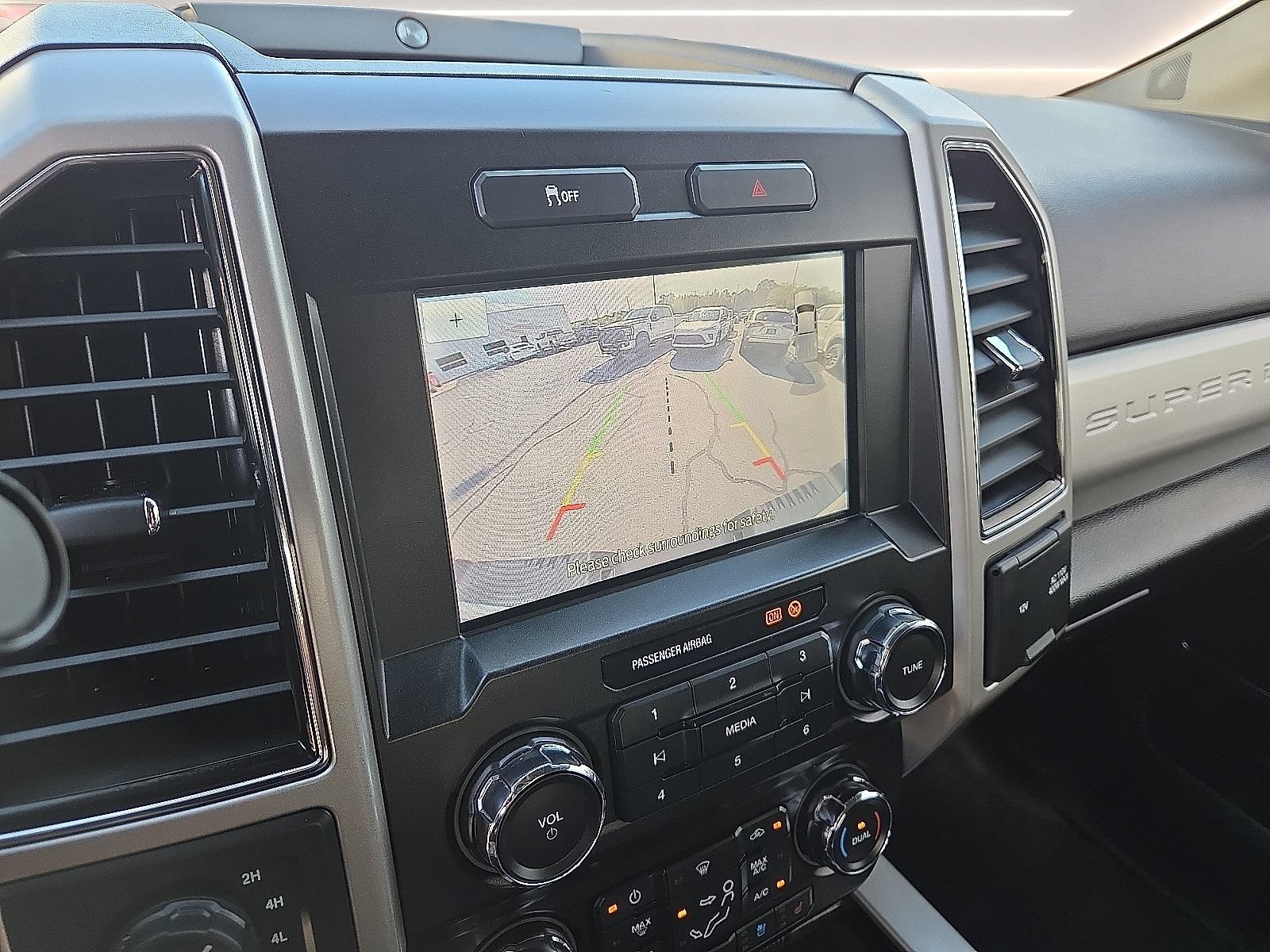 Used 2021 Ford F250 Lariat AWD/4WD image 8