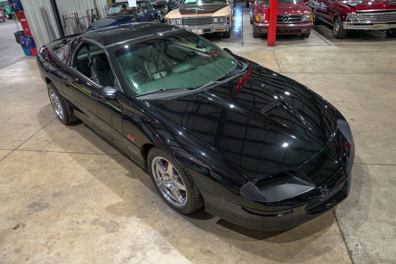 Used 1994 Chevrolet Camaro Z28 RWD image 14
