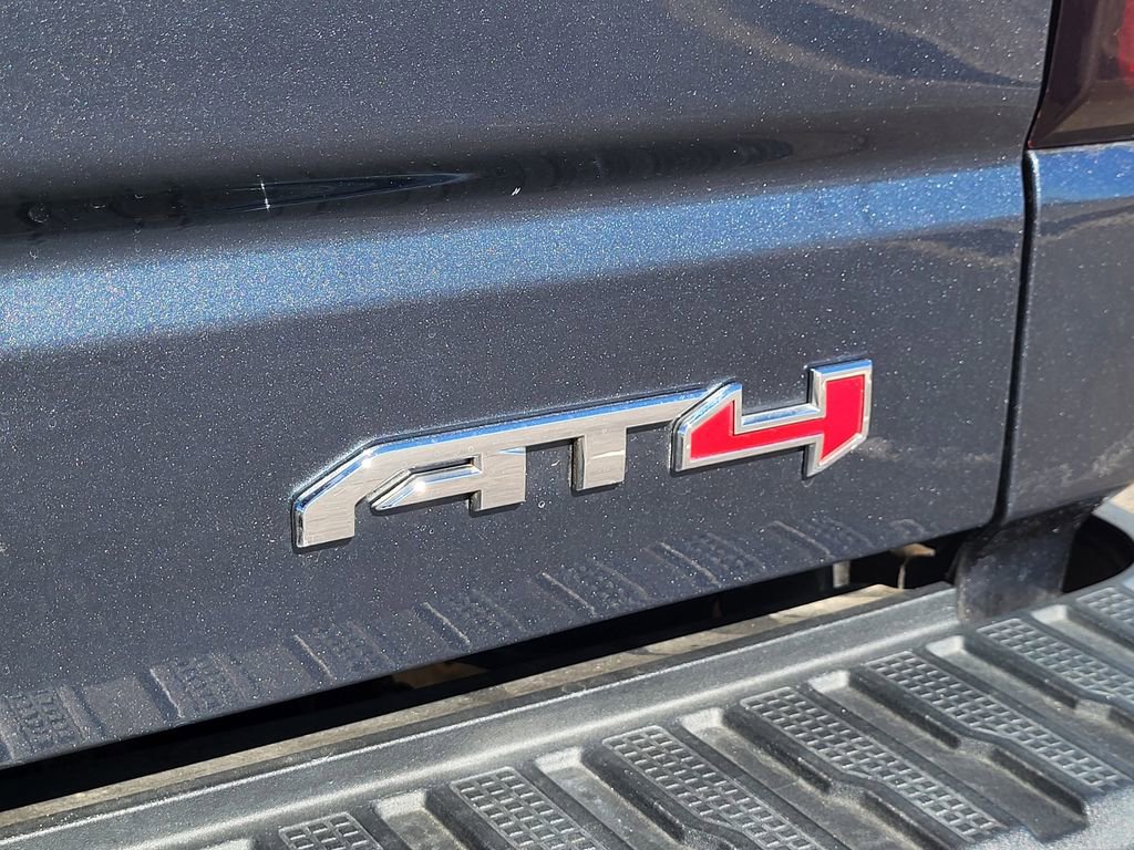 Used 2020 GMC Sierra 1500 AT4 w/ Off-Road Performance Package image 9