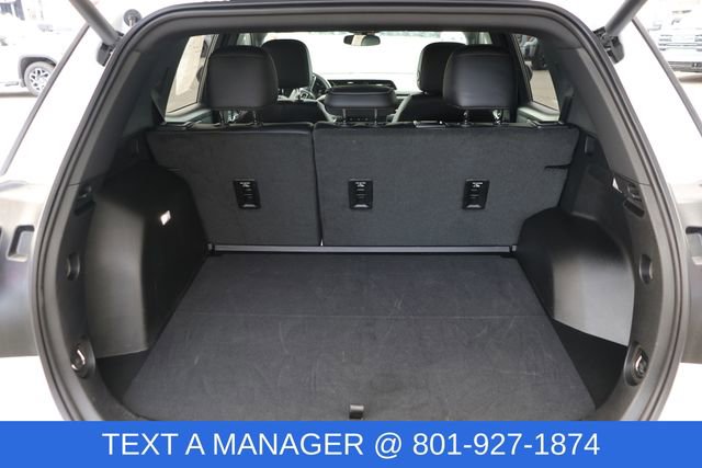 Used 2026 GMC Terrain Elevation w/ Elevation Premium Package image 12