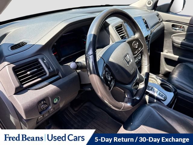 Used 2019 Honda Pilot Touring image 10