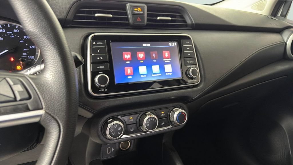 Used 2020 Nissan Versa S FWD image 21