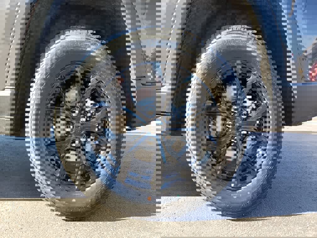 New 2026 Jeep Grand Cherokee Altitude image 9