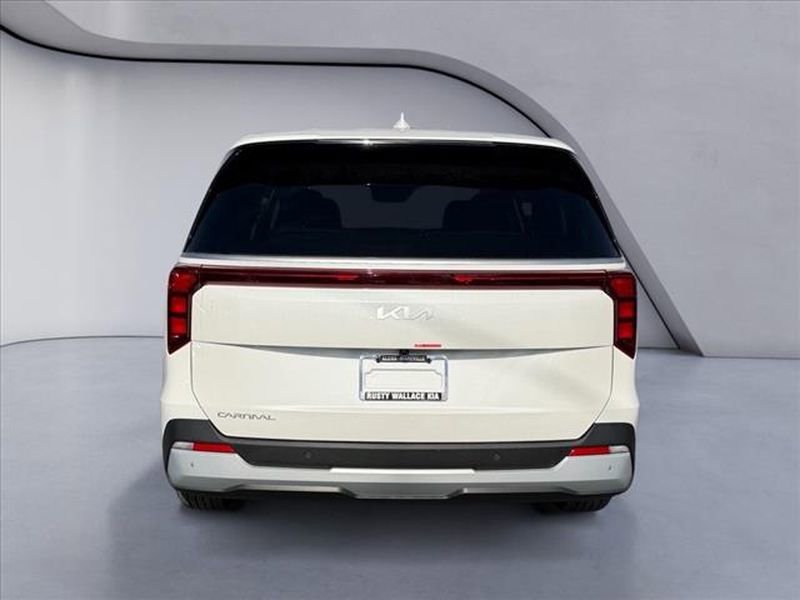 New 2026 Kia Carnival image 4