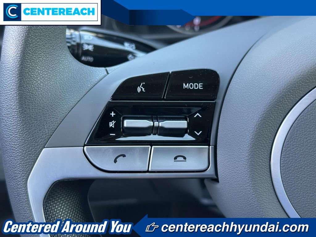 Used 2023 Hyundai Elantra SEL FWD image 17