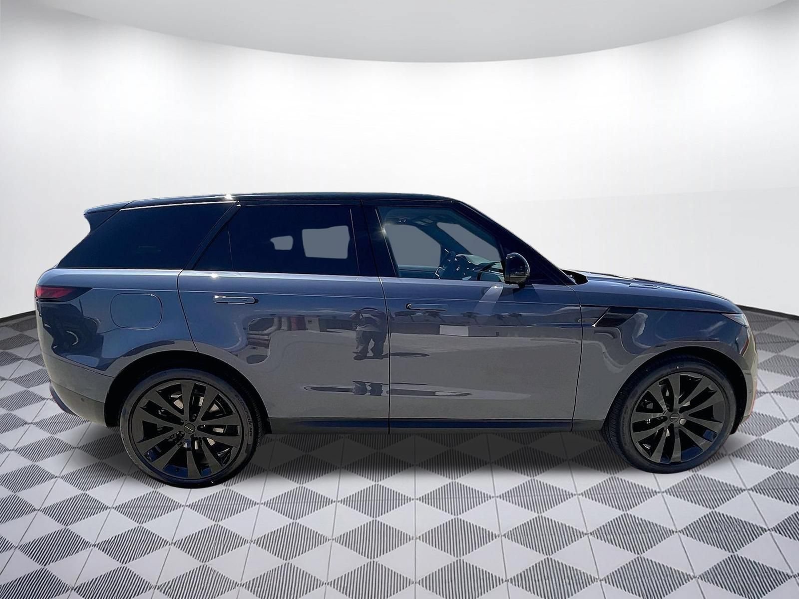 New 2026 Land Rover Range Rover Sport SE AWD/4WD image 6