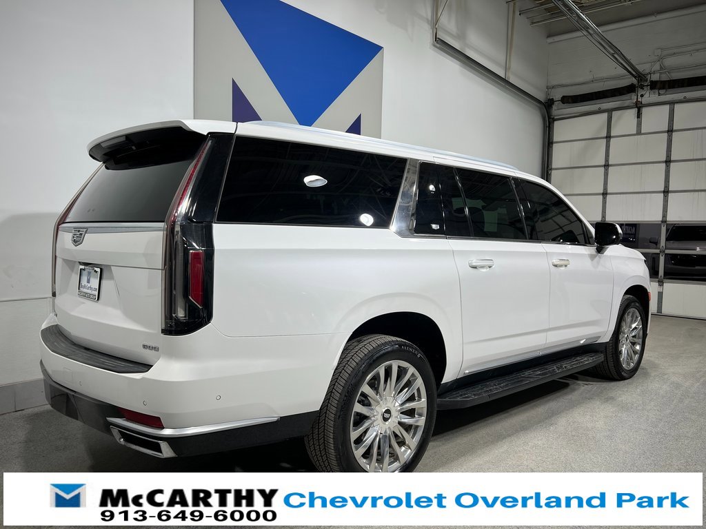 Used 2021 Cadillac Escalade ESV Premium Luxury w/ LPO, Illumination Package image 5
