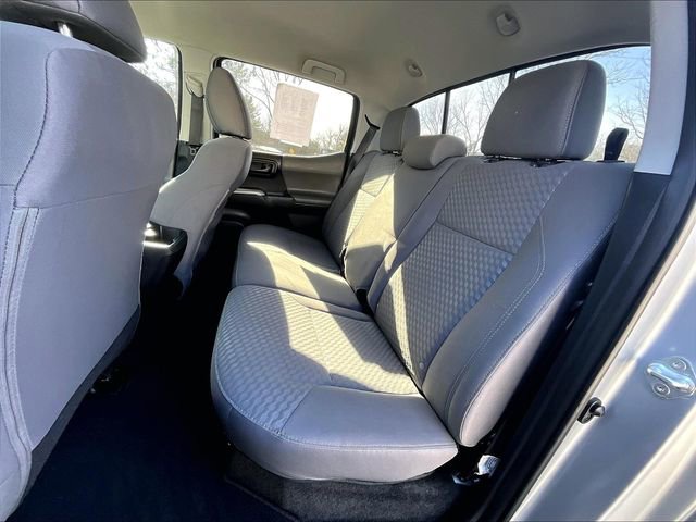 Used 2021 Toyota Tacoma SR5 AWD/4WD image 21