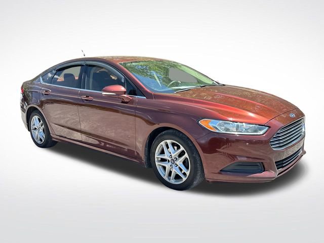 Used 2016 Ford Fusion SE FWD image 9