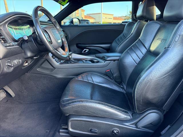 Used 2019 Dodge Challenger R/T w/ Driver Convenience Group RWD image 6