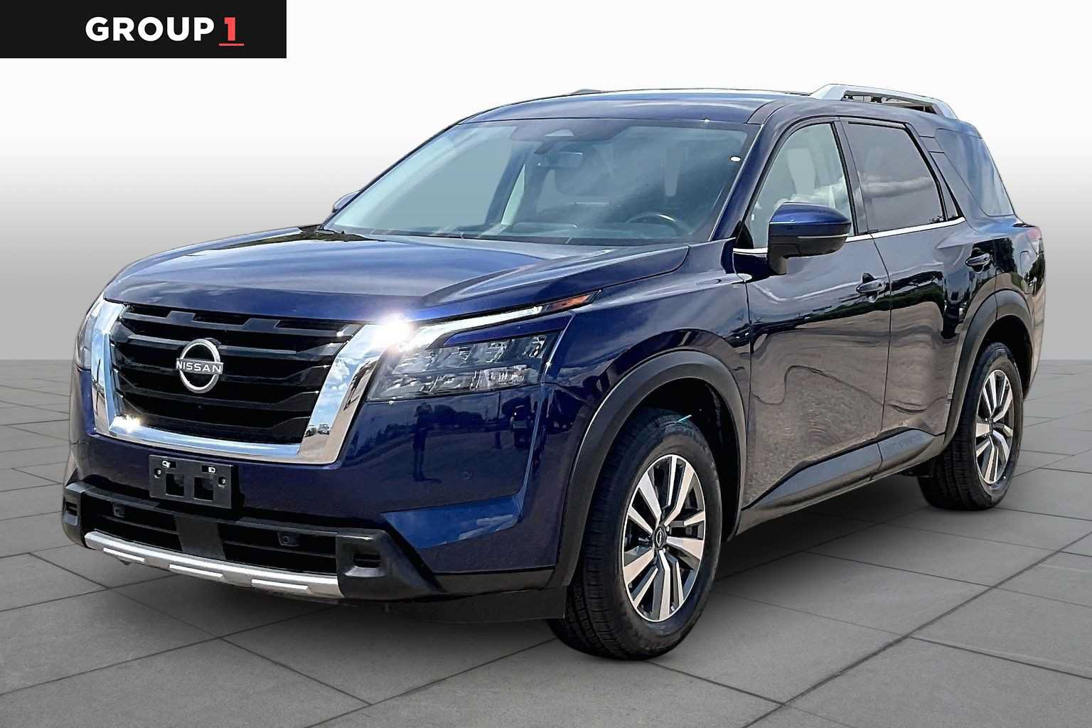 Used 2025 Nissan Pathfinder SL