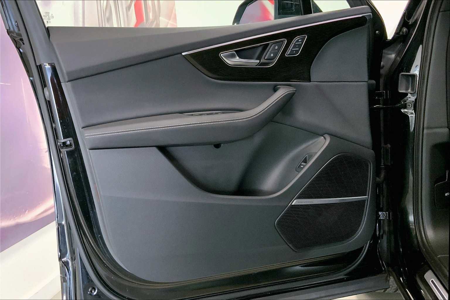 Used 2025 Audi Q7 3.0T Premium Plus w/ Premium Plus Package image 27