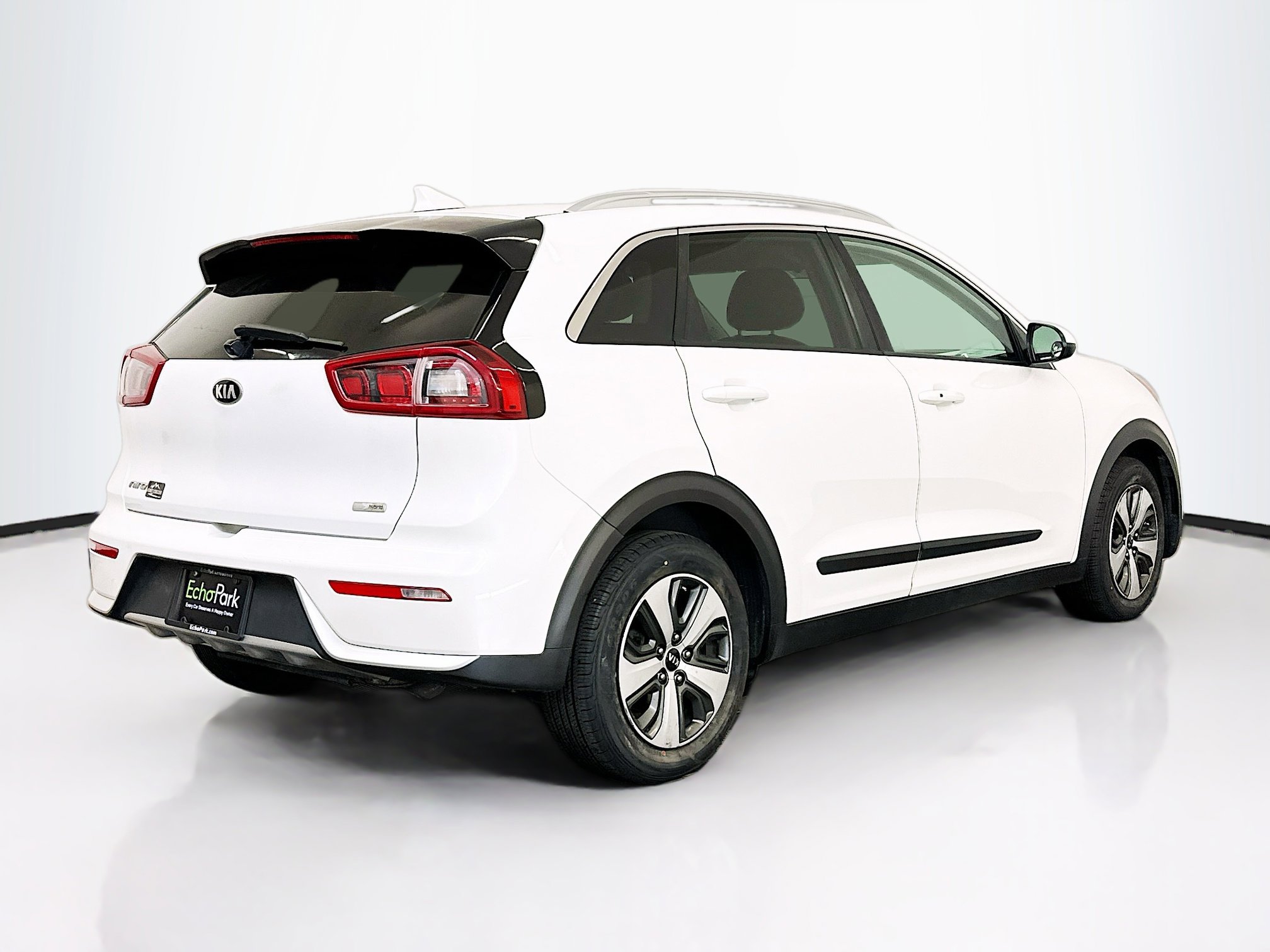 Used 2018 Kia Niro LX image 9