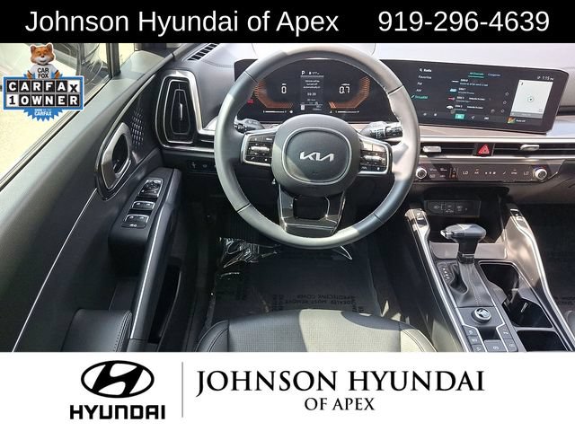 Used 2024 Kia Sorento EX w/ Panoramic Sunroof Package FWD image 25