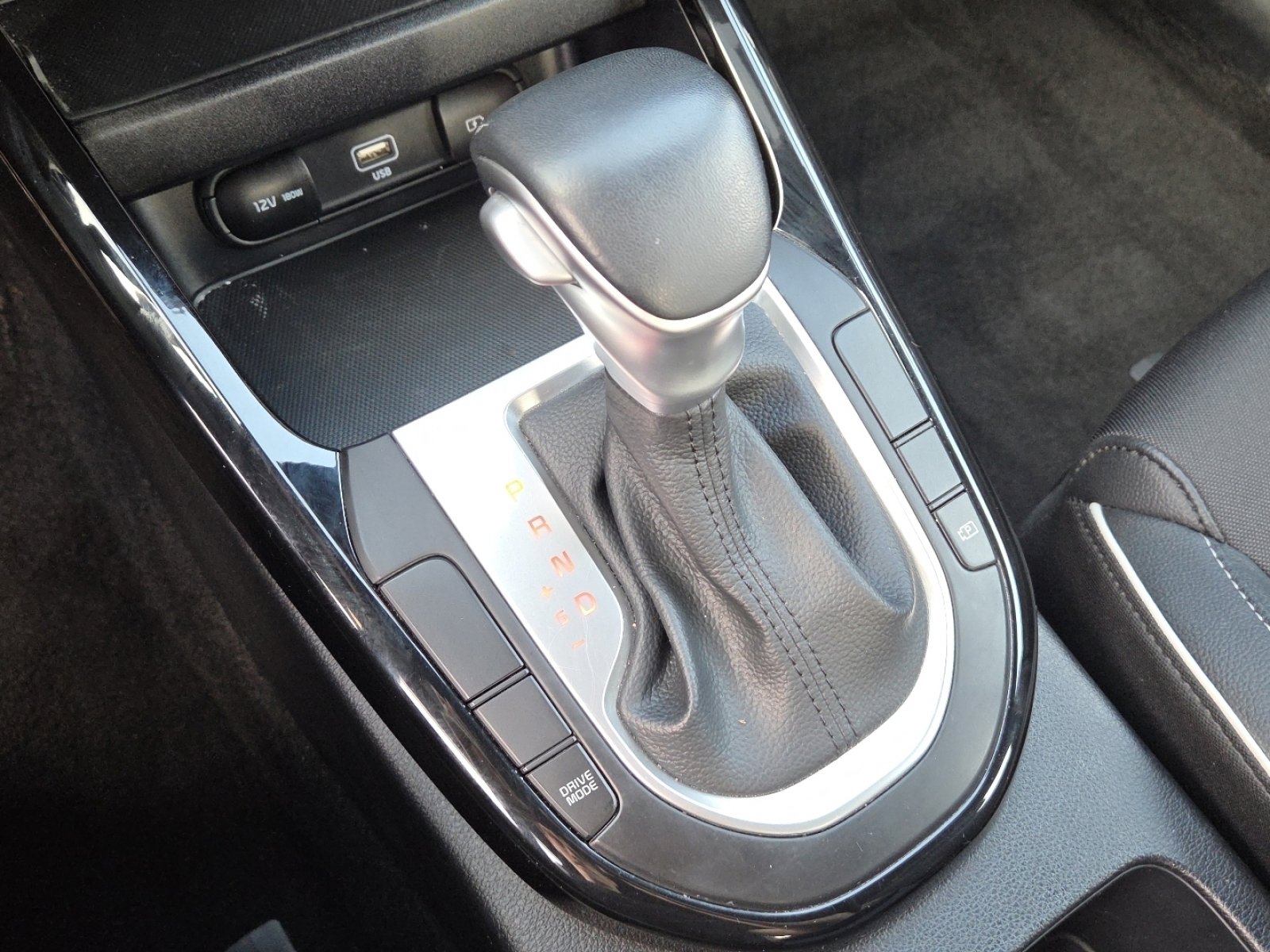 Used 2024 Kia Forte GT-Line image 31