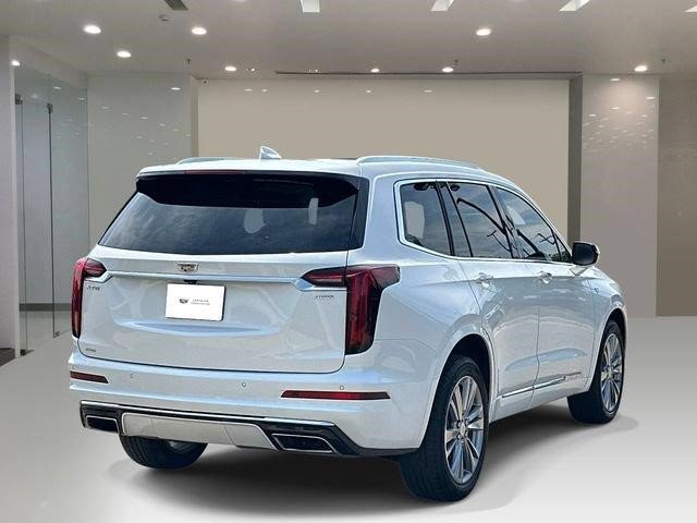 Certified 2023 Cadillac XT6 Premium Luxury AWD/4WD image 4