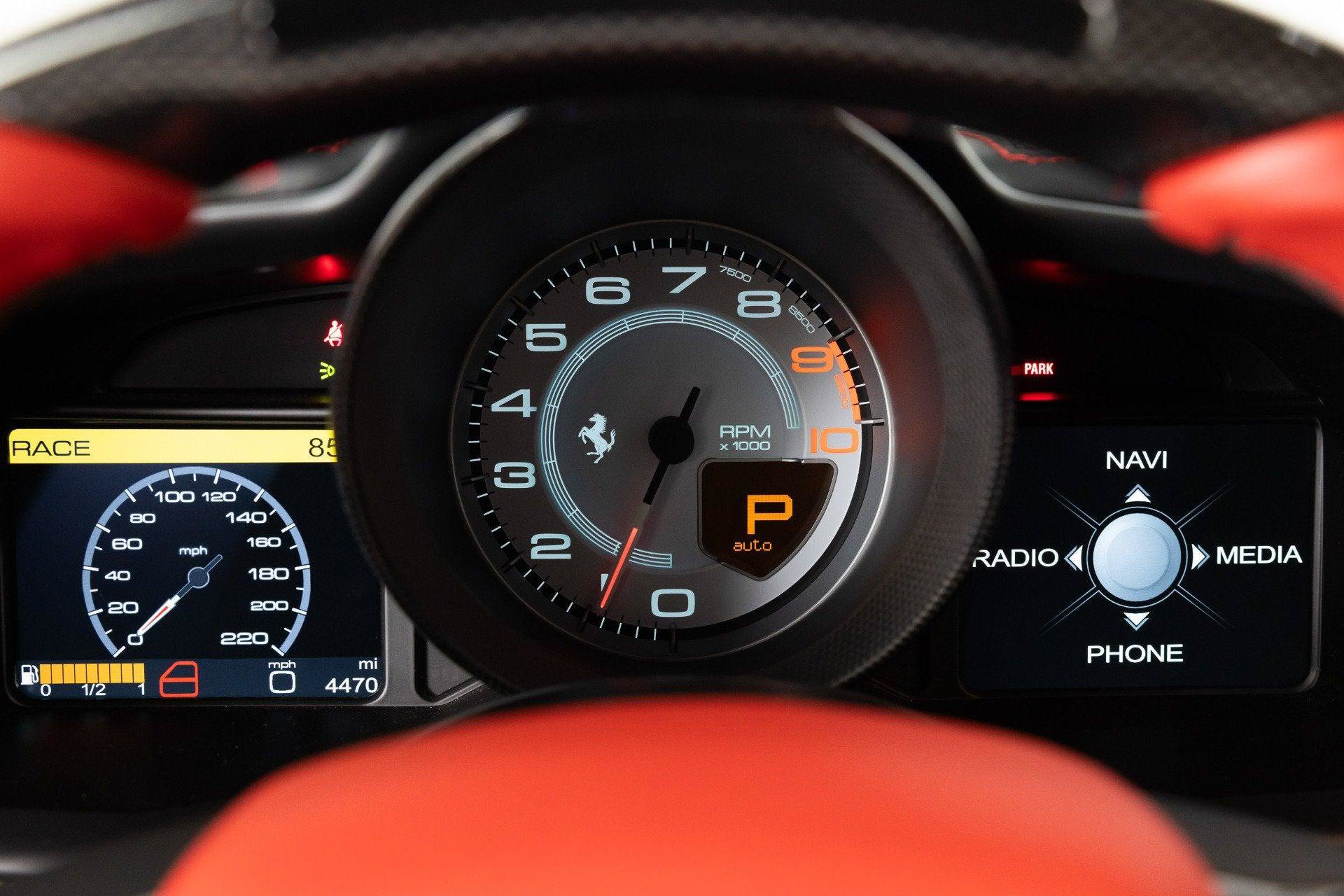 Certified 2015 Ferrari 458 Italia Coupe RWD image 76