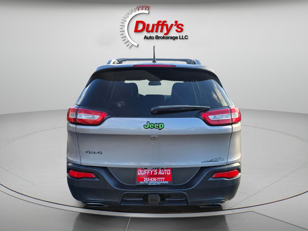 Used 2018 Jeep Cherokee Latitude Plus AWD/4WD image 18