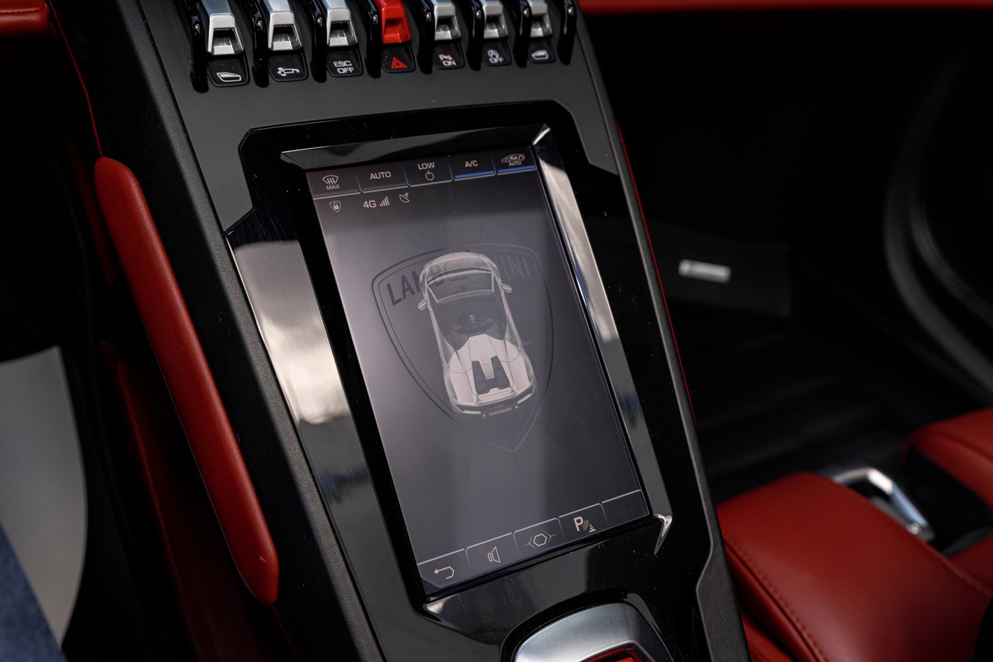 Used 2021 Lamborghini Huracan EVO image 29