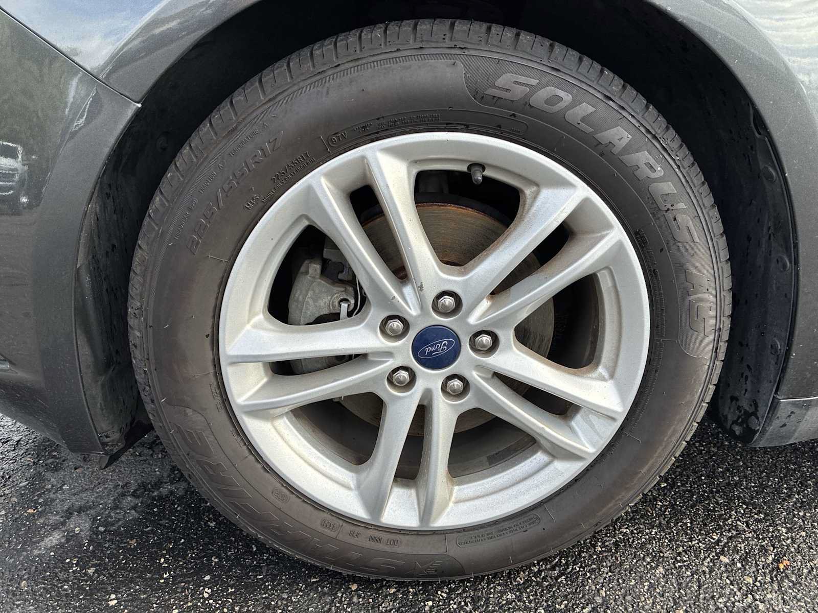 Used 2018 Ford Fusion SE FWD image 18