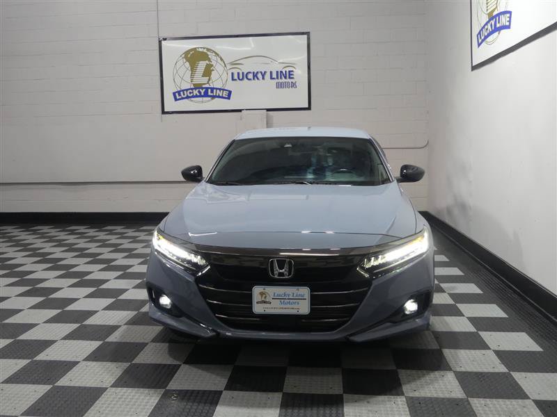 Used 2022 Honda Accord Sport image 2