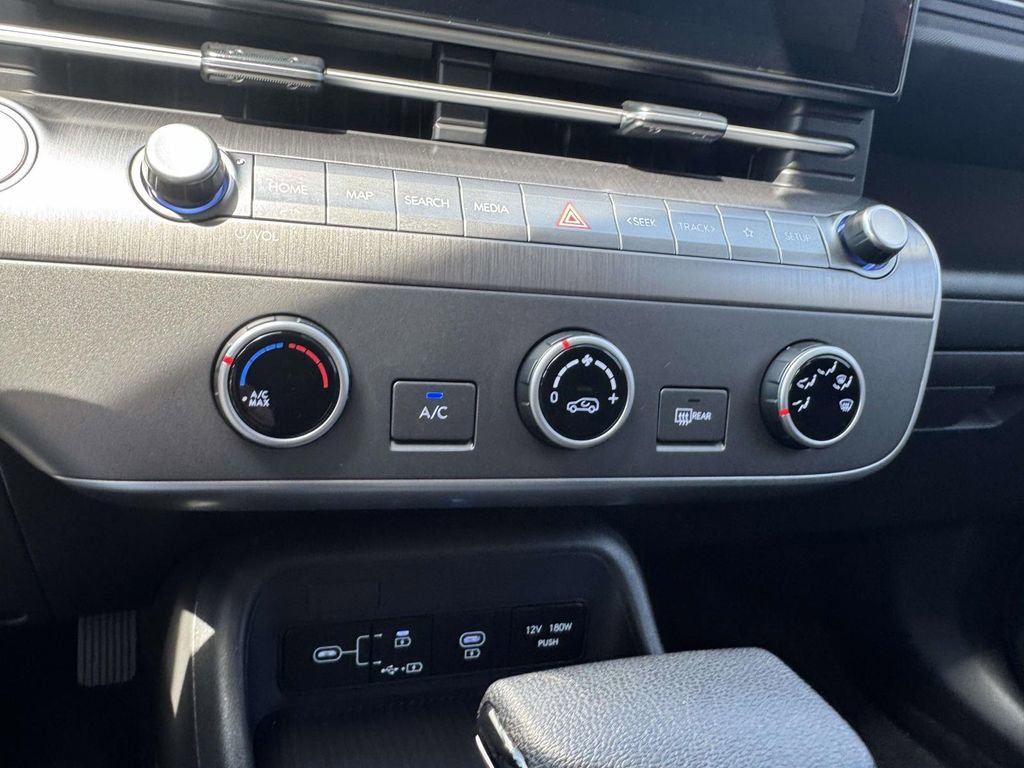 Certified 2026 Hyundai Kona SE AWD/4WD image 25