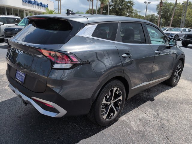 Used 2023 Kia Sportage EX FWD image 4