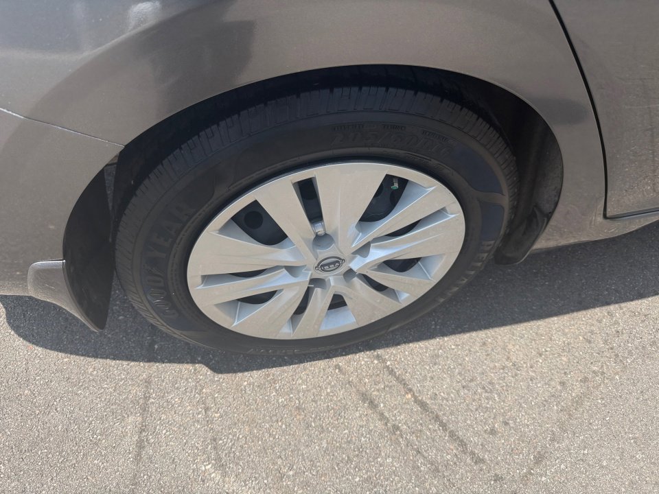 Used 2024 Nissan Sentra S FWD image 23