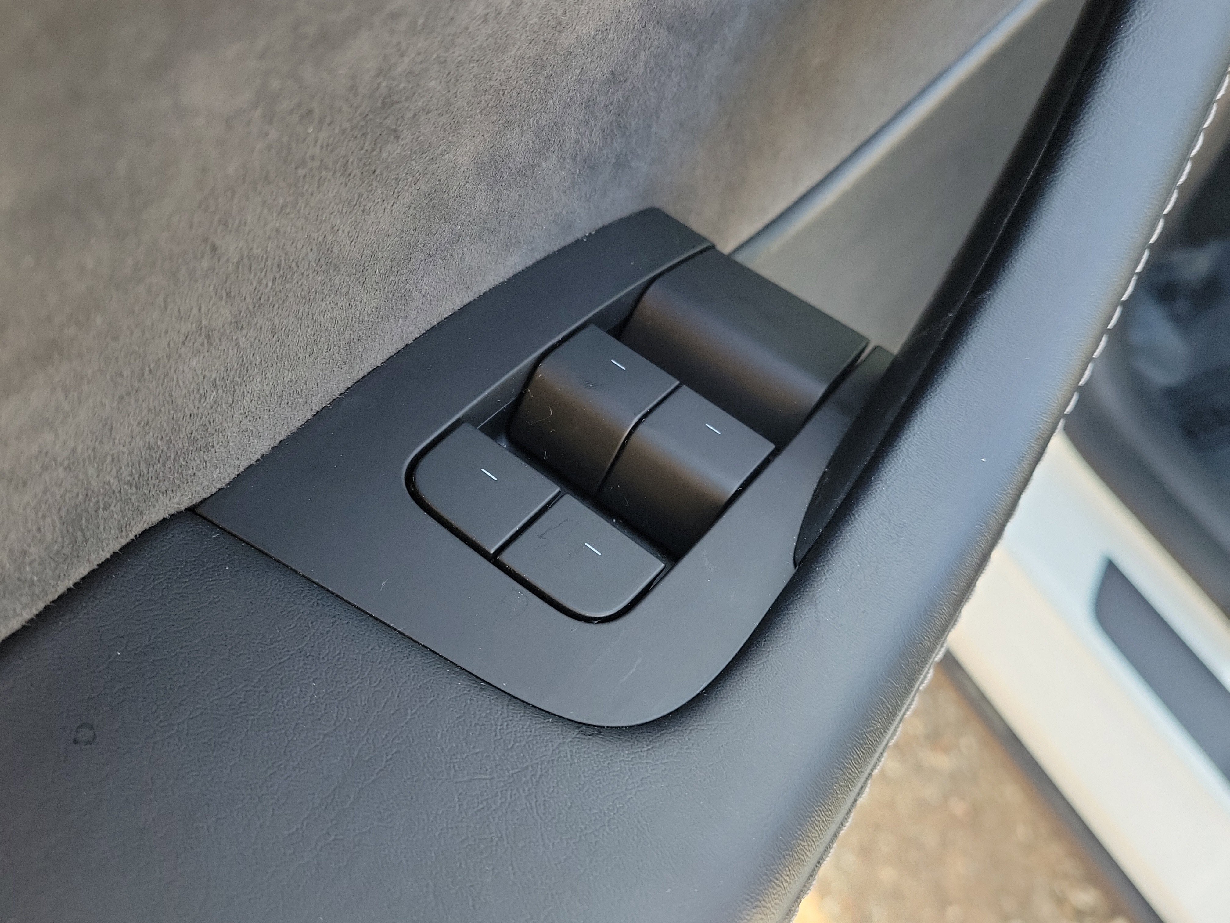 Used 2021 Tesla Model Y Long Range image 21