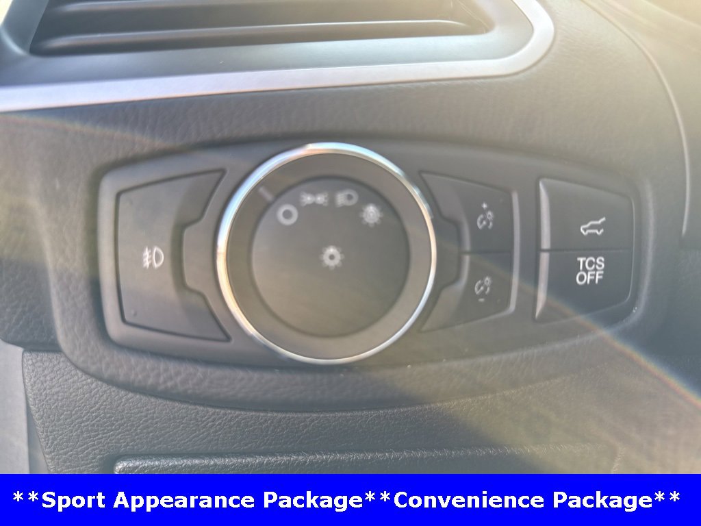 Used 2022 Ford Edge SEL w/ Sport Appearance Package image 27