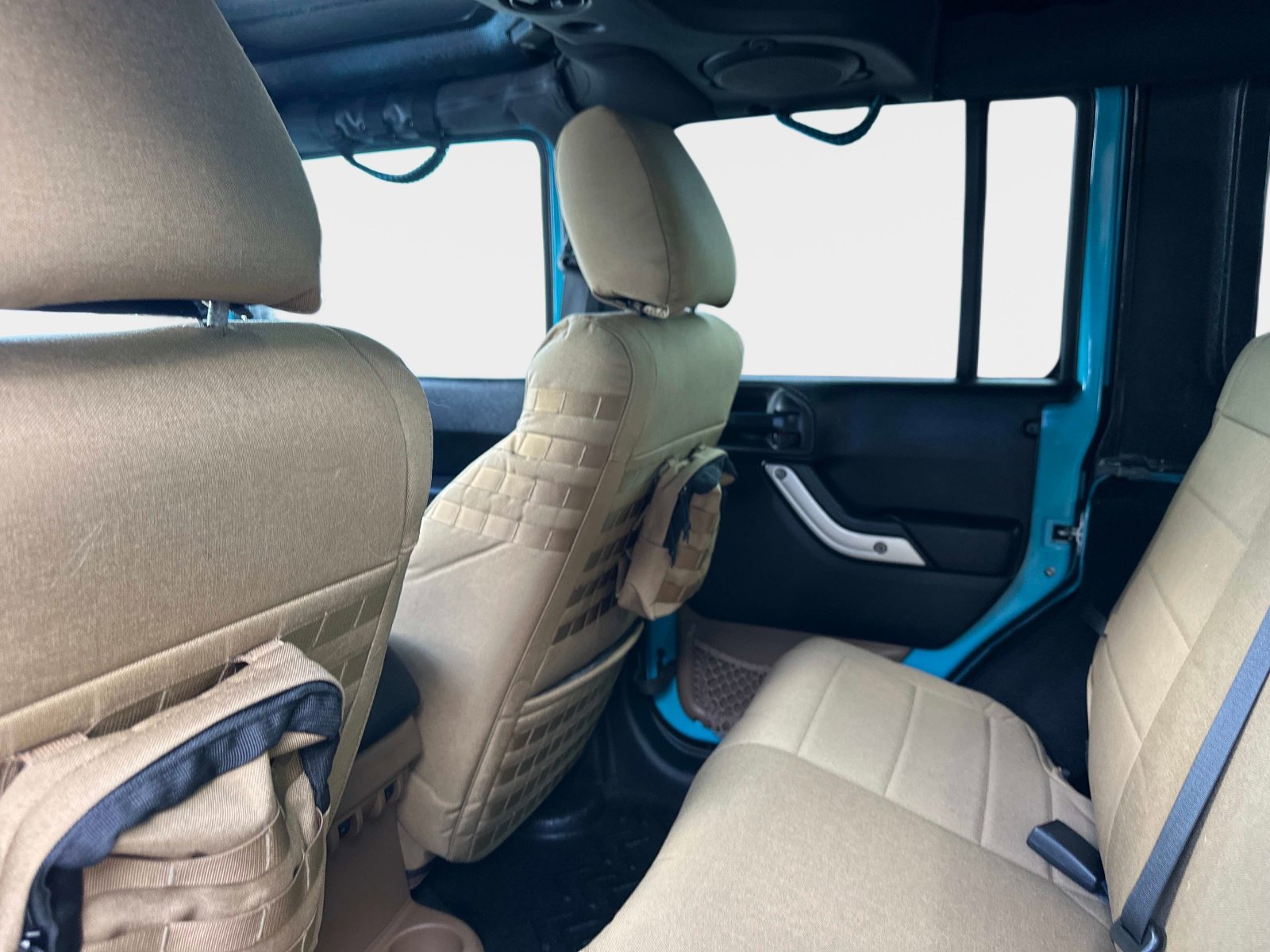 Used 2012 Jeep Wrangler Unlimited Sahara w/ Connectivity Group image 15