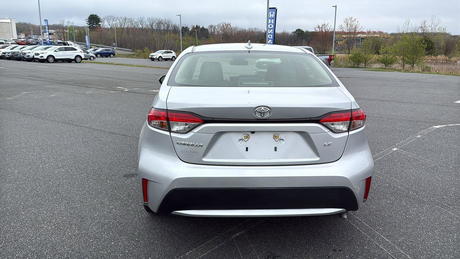 Used 2022 Toyota Corolla LE FWD image 8