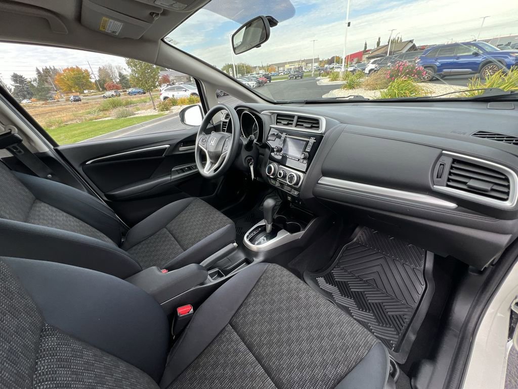 Used 2016 Honda Fit LX image 27