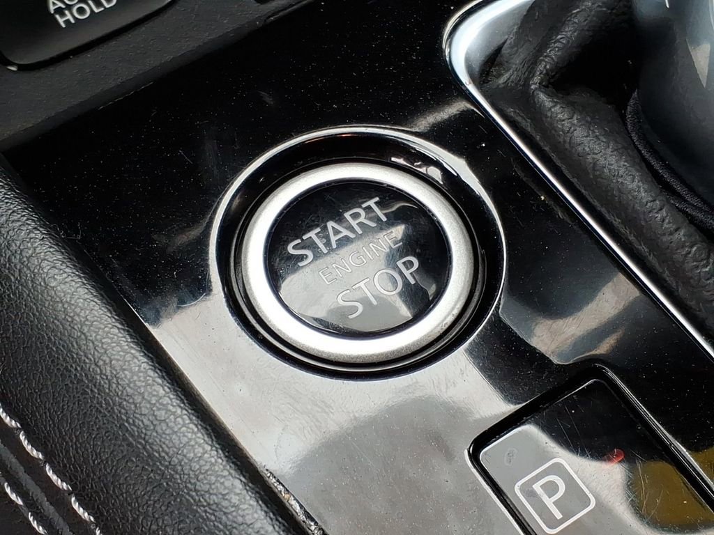 Used 2022 Nissan Kicks SV w/ Exterior Package FWD image 17