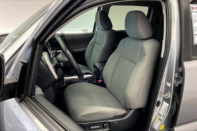 Used 2020 Toyota Tacoma SR5 image 18