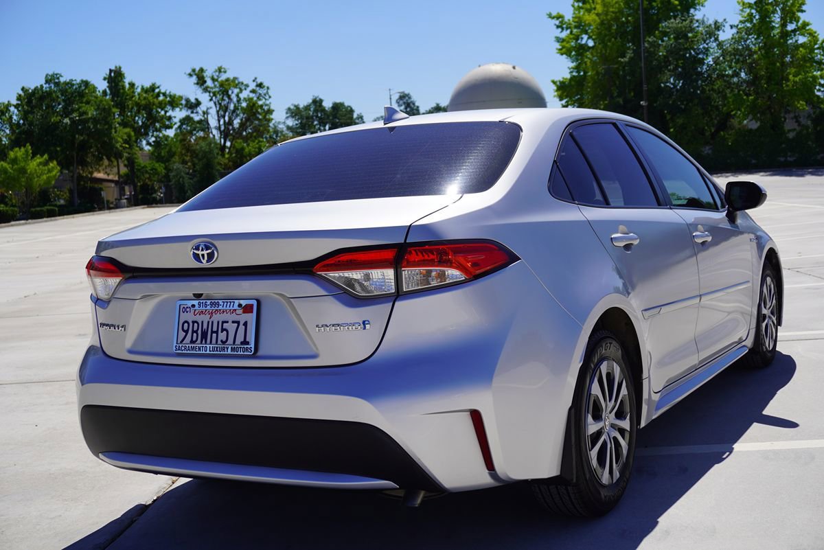 Used 2020 Toyota Corolla LE w/ Carpet Mat Package (TMS) FWD image 9