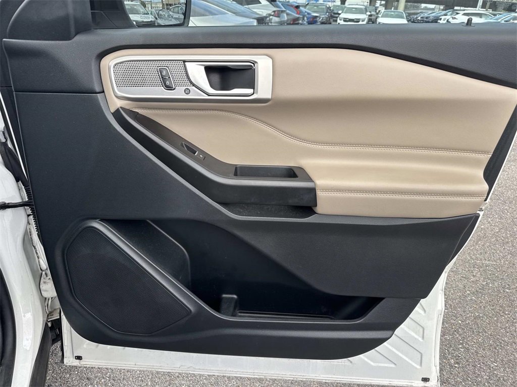 Used 2020 Ford Explorer Limited image 26